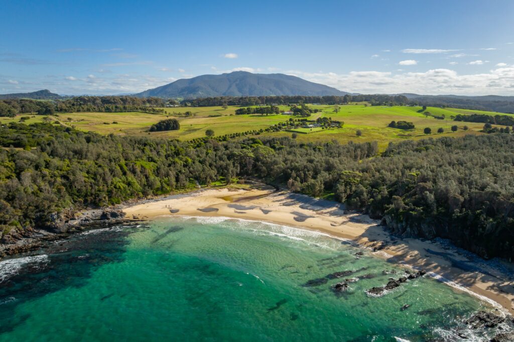 Mystery Bay Holiday Accommodation | Cottages, Cabins & Glamping